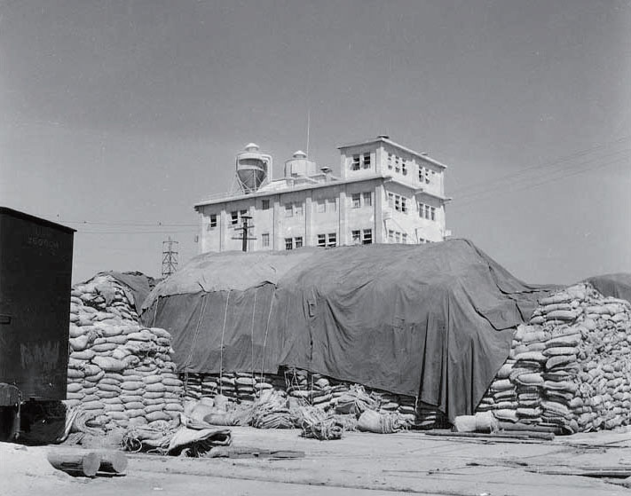 한국전쟁 후에는 미국 원조 물자를 기반으로 3백(三白) 산업이 호황을 누렸다. 사진은 대한제분 전경