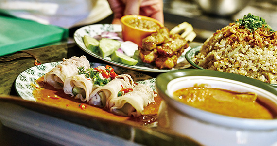 한 그릇에 담긴 다채로운 맛, 싱가포르 음식