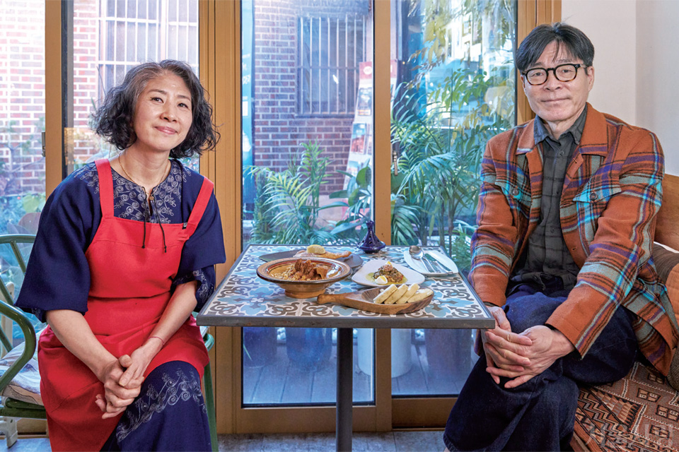 튀니지 음식 문화에 대해 뜻깊은 대화를 나눈 이지혜 사장과 박찬일 셰프.