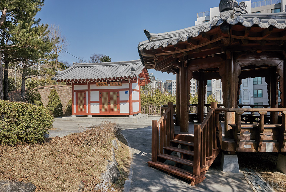 낙산 자락 사찰 청룡사