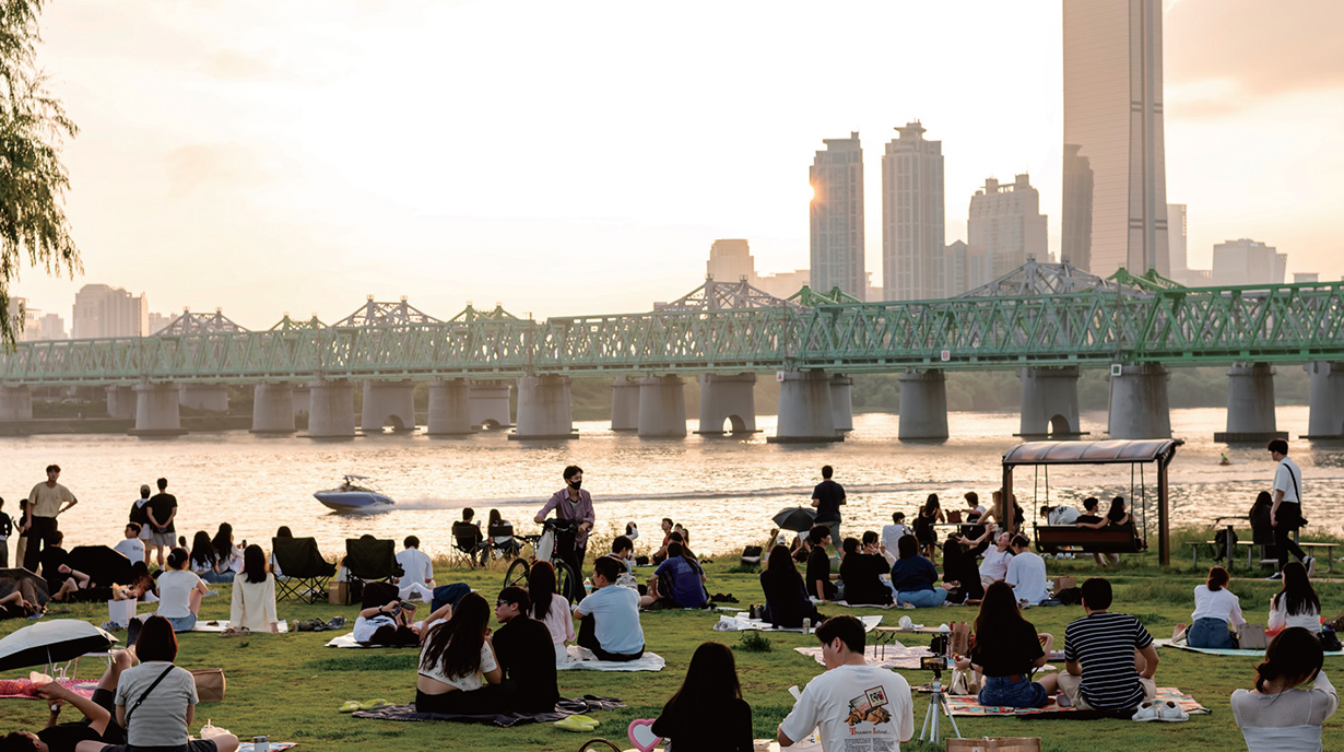 오직 한강에서! 빛과 쇼의 환상적 만남